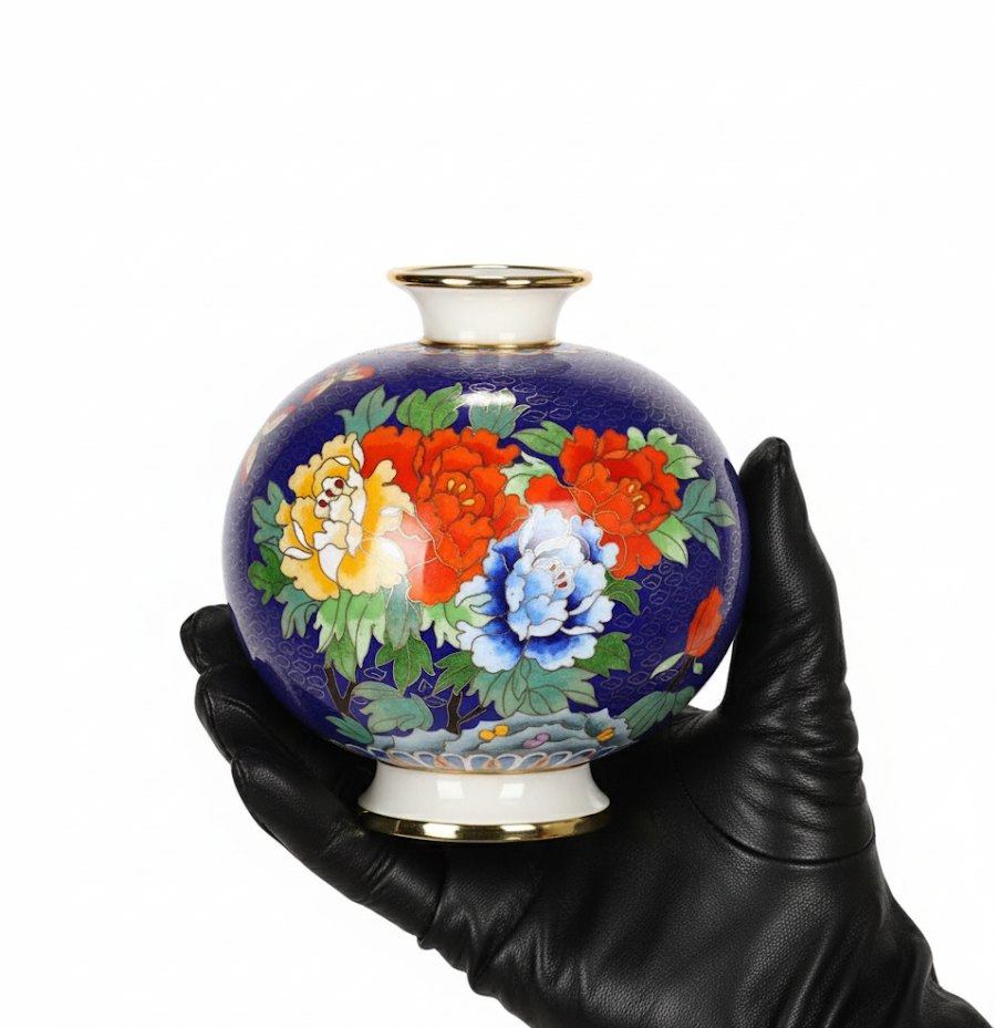 Plum Vase of Enduring Eternity (地久天长富贵梅瓶)